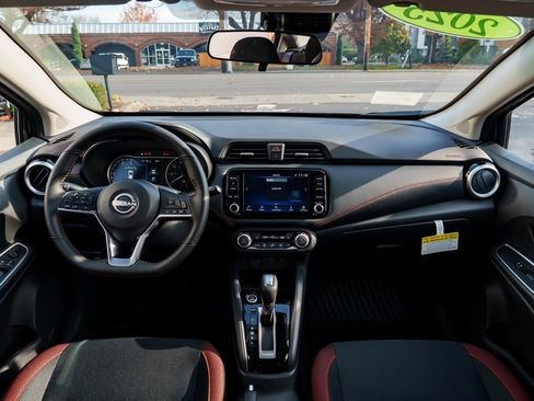 New 2025 Nissan Versa SR w/ Trunk Package image 8