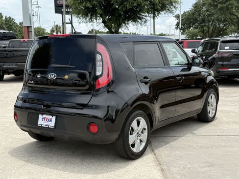 Used 2018 Kia Soul FWD image 5