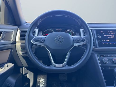 Used 2021 Volkswagen Atlas Cross Sport SE image 11