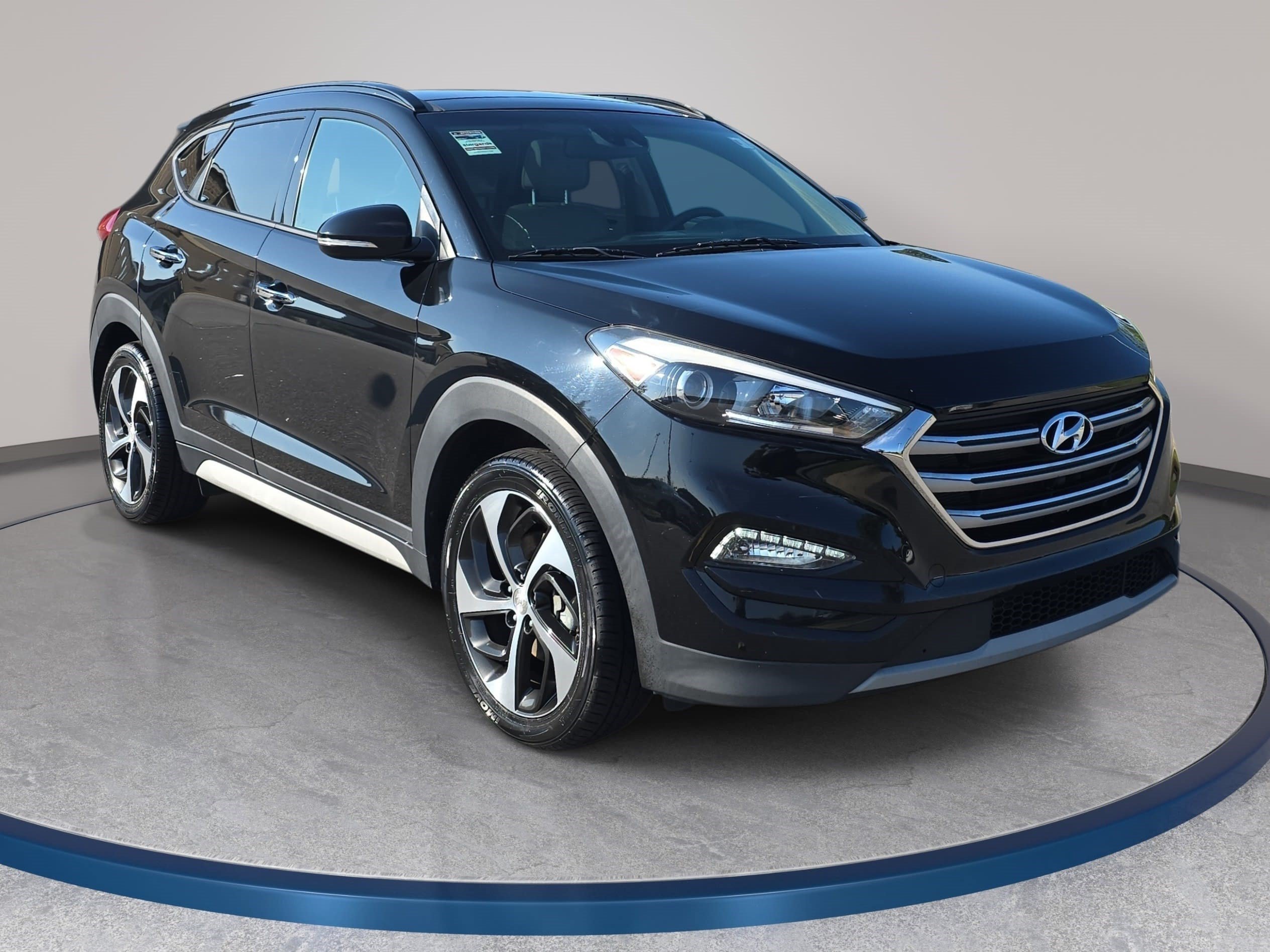 Used 2018 Hyundai Tucson Limited w/ Ultimate Package 02 FWD image 3