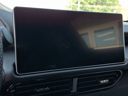 Used 2025 Lotus Emira image 16