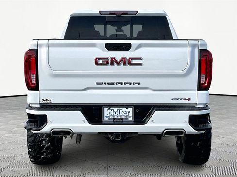 Used 2021 GMC Sierra 1500 AT4 w/ AT4 Value Package image 4