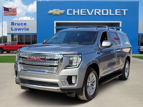 Used 2023 GMC Yukon XL SLT AWD/4WD image 1