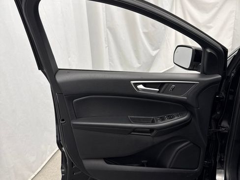 Used 2022 Ford Edge SEL w/ Convenience Package AWD/4WD image 12