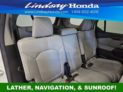 Used 2023 Honda Pilot Touring image 10