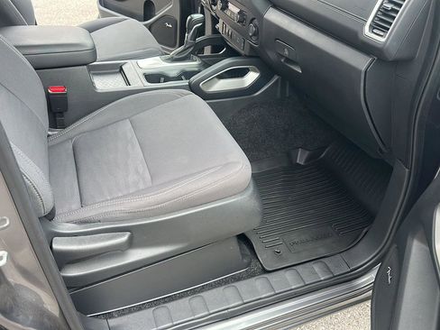 Used 2024 Nissan Frontier SV w/ SV Convenience Package AWD/4WD image 24