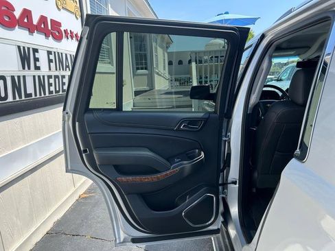 Used 2018 Chevrolet Tahoe Premier AWD/4WD image 28