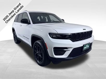 New 2025 Jeep Grand Cherokee Laredo