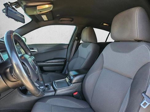 Used 2018 Dodge Charger SXT RWD image 20