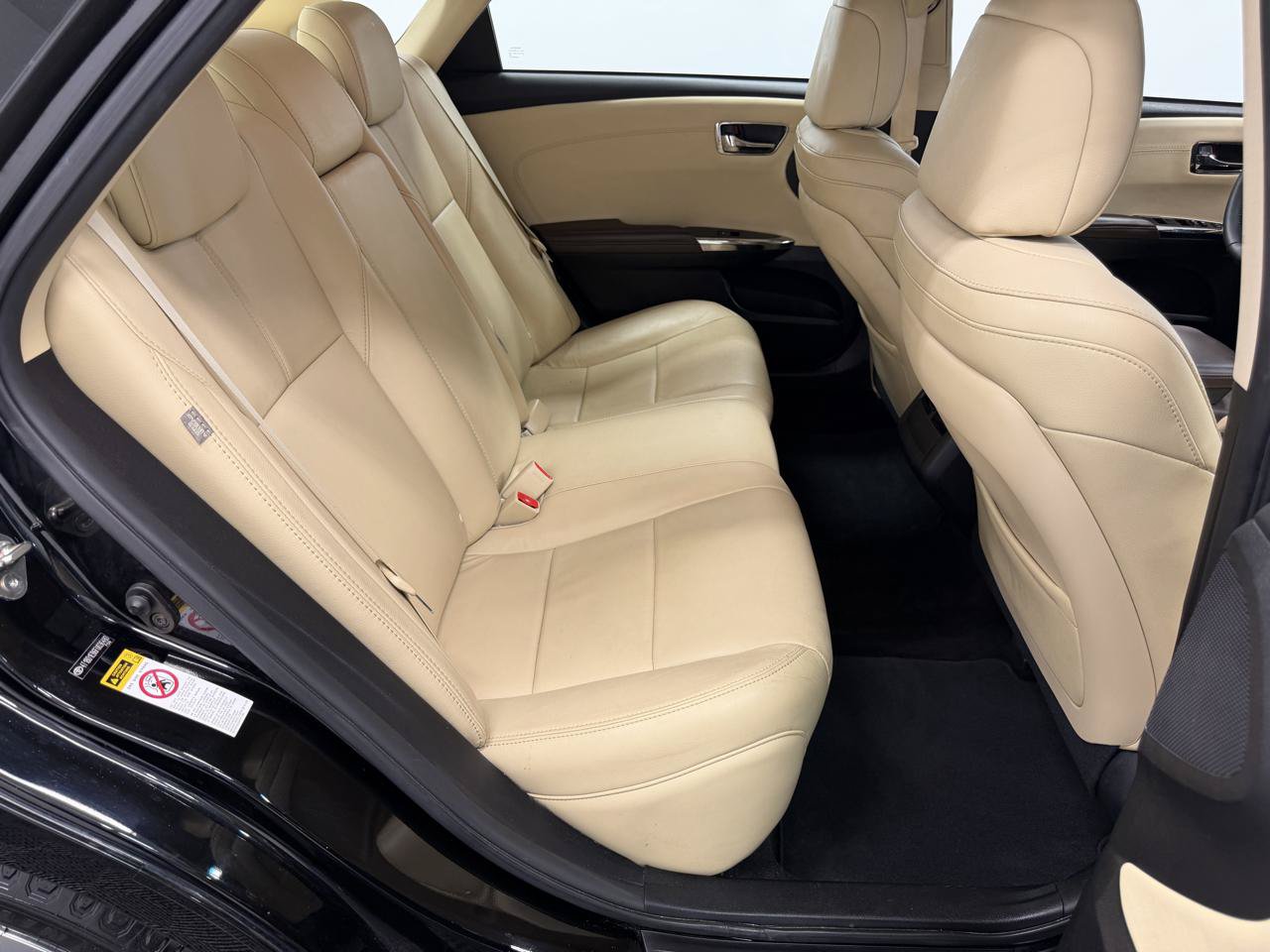 Used 2015 Toyota Avalon XLE Premium FWD image 16