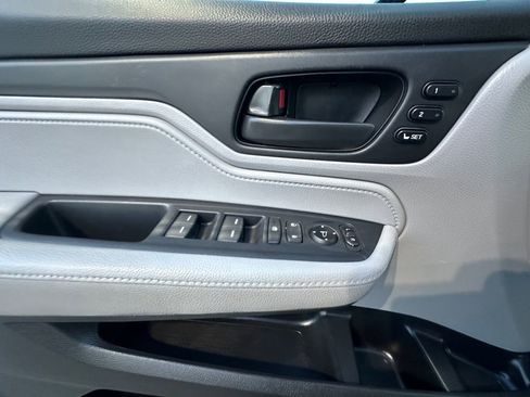 Used 2018 Honda Odyssey EX-L image 11