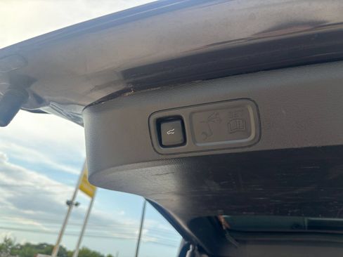 Used 2024 Ford Expedition Limited AWD/4WD image 24
