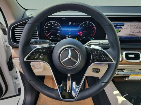 New 2026 Mercedes-Benz GLS 450 4MATIC image 29