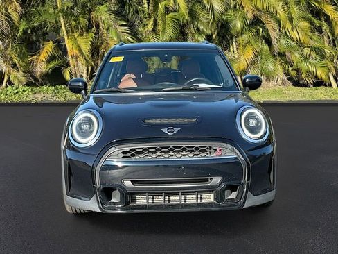 Used 2022 MINI Cooper S image 2