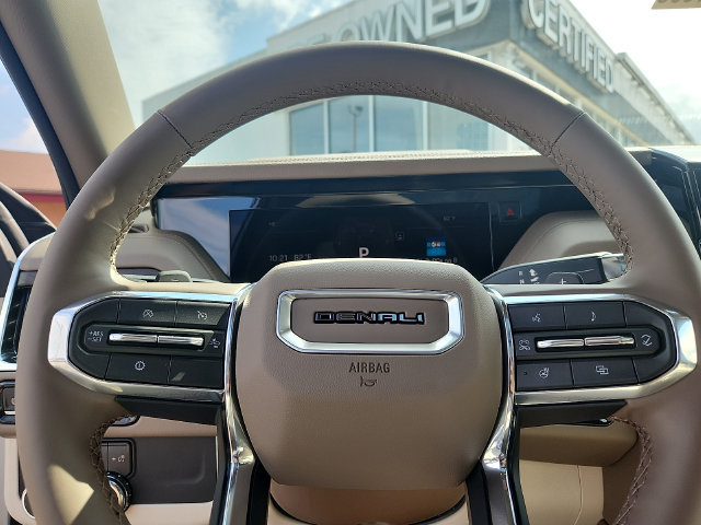 New 2026 GMC Yukon Denali w/ Sun & Power Step Package AWD/4WD image 15