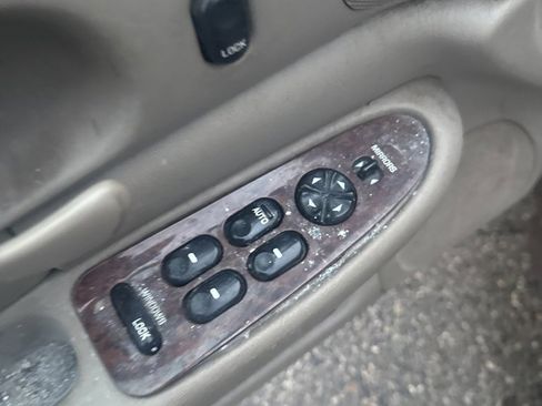 Used 2003 Buick Century Custom w/ Preferred Equipment Group 1SB image 24