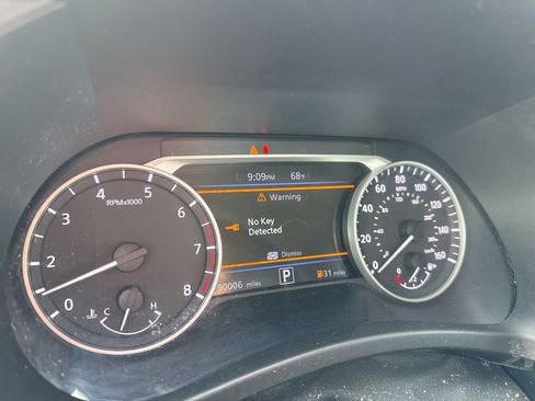 Used 2022 Nissan Sentra SV FWD image 13