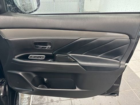 Used 2021 Mitsubishi Outlander SEL image 14