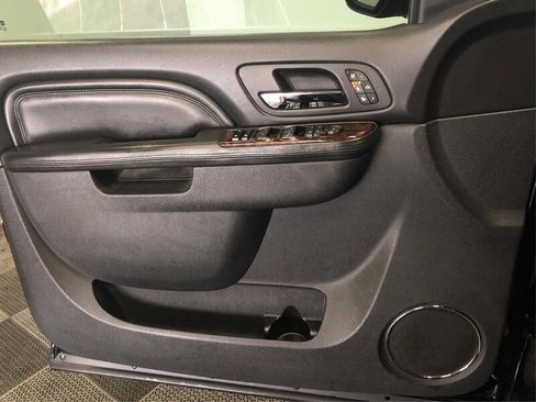 Used 2013 GMC Yukon Denali image 15