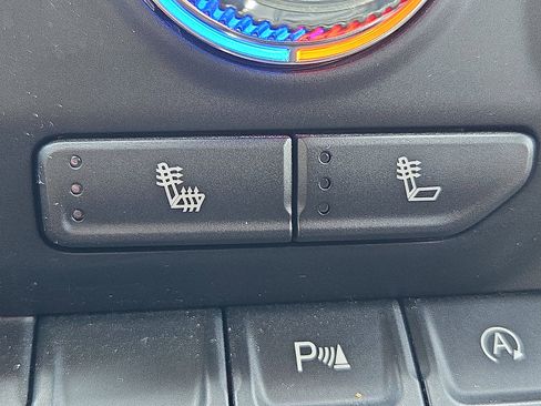 Used 2021 GMC Sierra 1500 Elevation w/ Preferred Package image 21