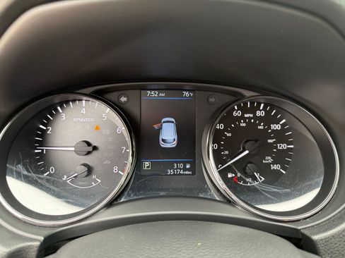 Used 2022 Nissan Rogue Sport S FWD image 2