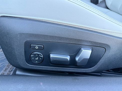 Certified 2022 BMW M8 Competition image 36