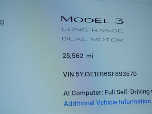 Used 2025 Tesla Model 3 Long Range AWD/4WD image 16