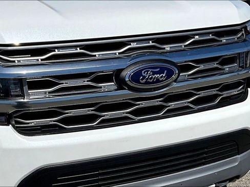 Used 2022 Ford Expedition Platinum AWD/4WD image 39