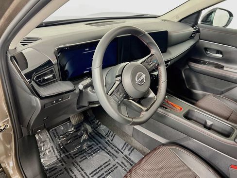 Used 2026 Nissan Kicks SR w/ SR Premium Package AWD/4WD image 8