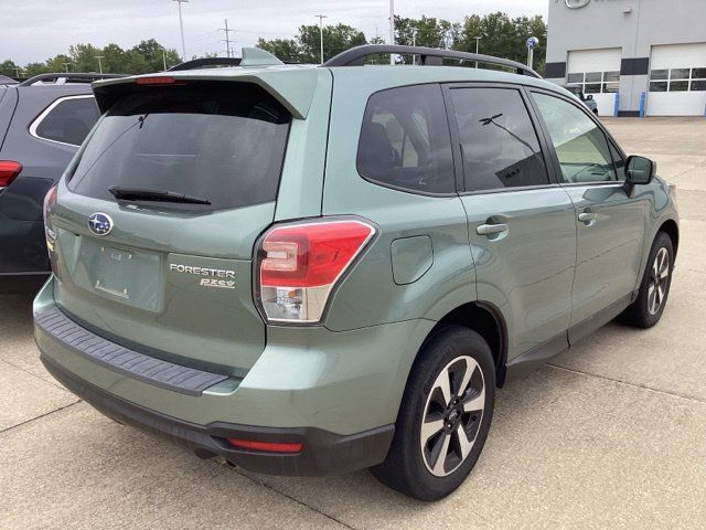Used 2017 Subaru Forester 2.5i Premium AWD/4WD image 11