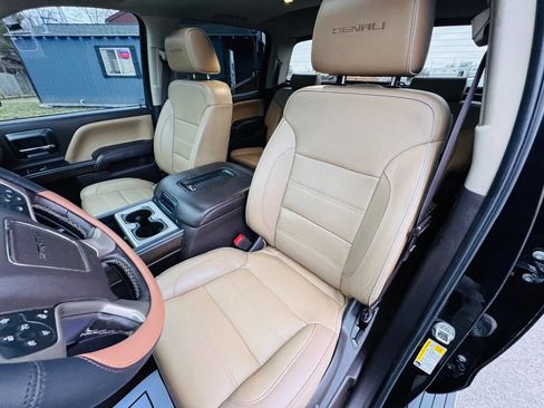 Used 2017 GMC Sierra 1500 Denali w/ Denali Ultimate Package image 18