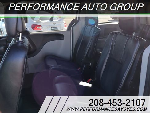 Used 2018 Dodge Grand Caravan SXT FWD image 20