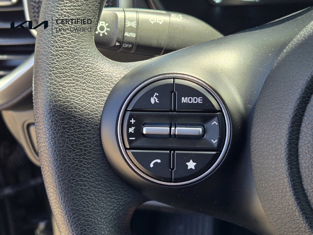 Certified 2023 Kia Soul LX w/ LX Technology Package FWD image 22