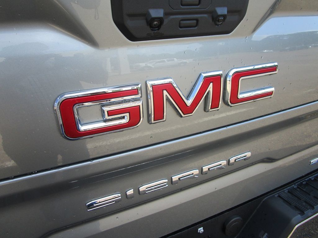 Used 2026 GMC Sierra 1500 SLT w/ SLT Premium Plus Package AWD/4WD image 18