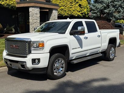 Used 2015 GMC Sierra 2500 Denali w/ Duramax Plus Package