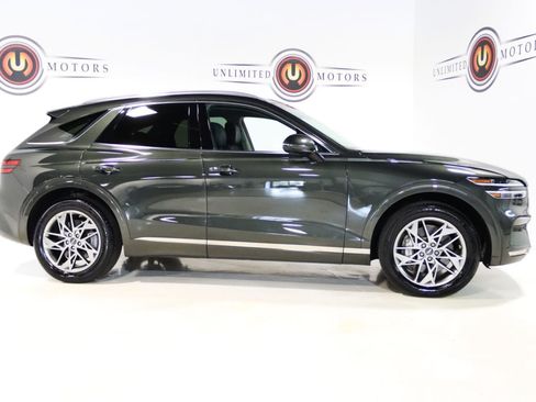 Used 2025 Genesis GV70 2.5T AWD/4WD image 5