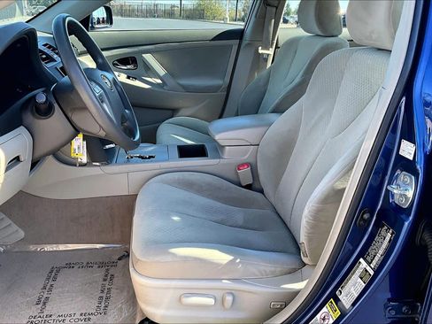 Used 2009 Toyota Camry LE image 7
