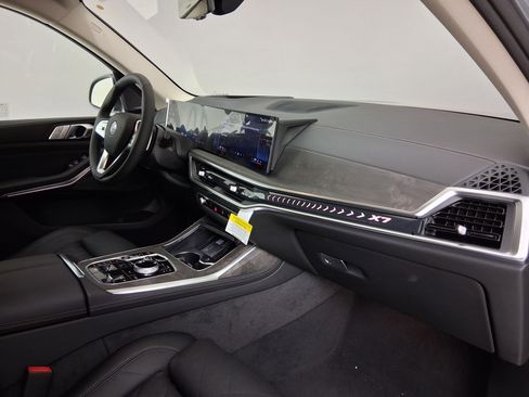 New 2026 BMW X7 xDrive40i image 30