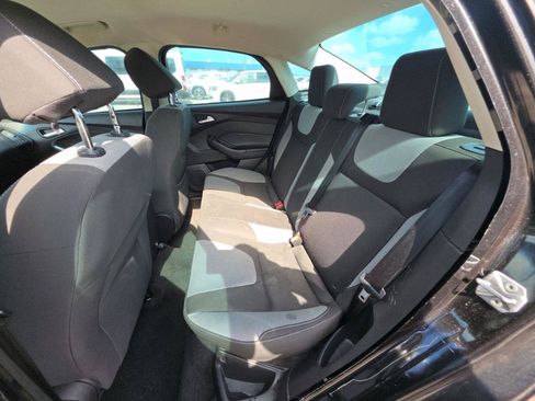 Used 2012 Ford Focus SE FWD image 14