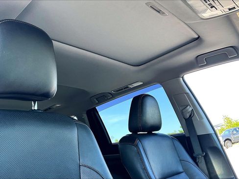 Used 2018 Toyota Highlander Limited AWD/4WD image 28