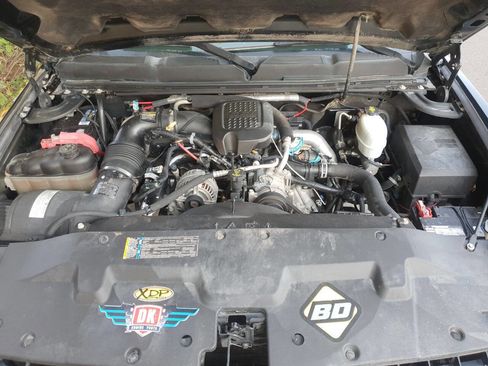 Used 2008 Chevrolet Silverado 3500 LT w/ EZ-Lift Tailgate Package image 36