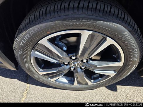 New 2026 Lexus UX 300h FWD image 10