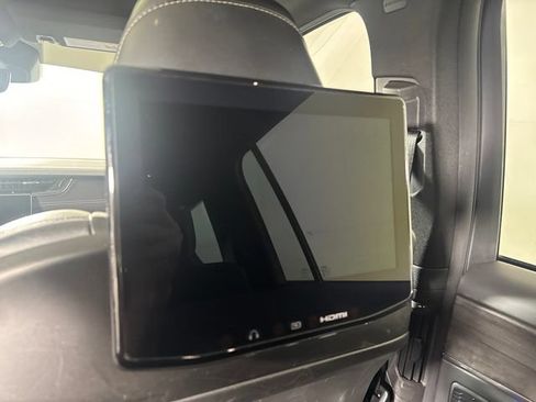 Used 2023 Jeep Grand Cherokee L Overland w/ Rear Seat Video Group I AWD/4WD image 14