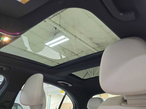 Used 2025 Mercedes-Benz C 300 C 300 image 22