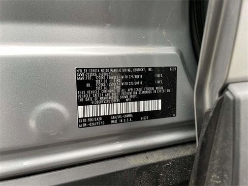 Used 2023 Toyota RAV4 XLE Premium image 35