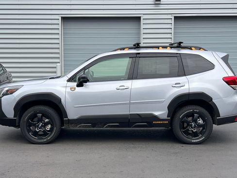Used 2025 Subaru Forester Wilderness w/ Convenience Package image 7