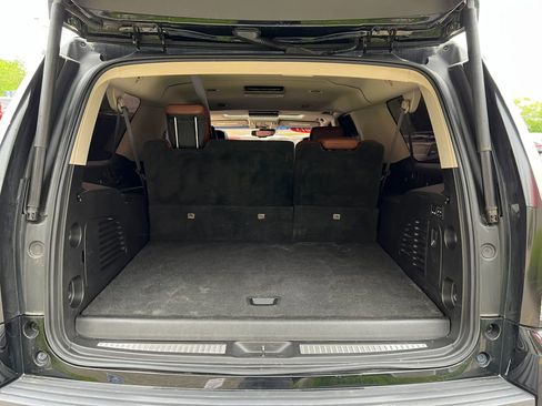 Used 2015 Cadillac Escalade ESV Premium AWD/4WD image 30