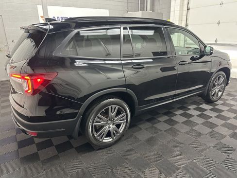 Used 2022 Honda Pilot Sport image 11
