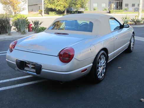 Used 2004 Ford Thunderbird Deluxe image 3