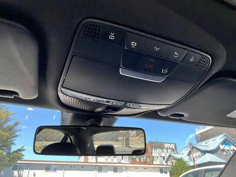 Used 2020 Mercedes-Benz C 300 4MATIC Sedan image 15